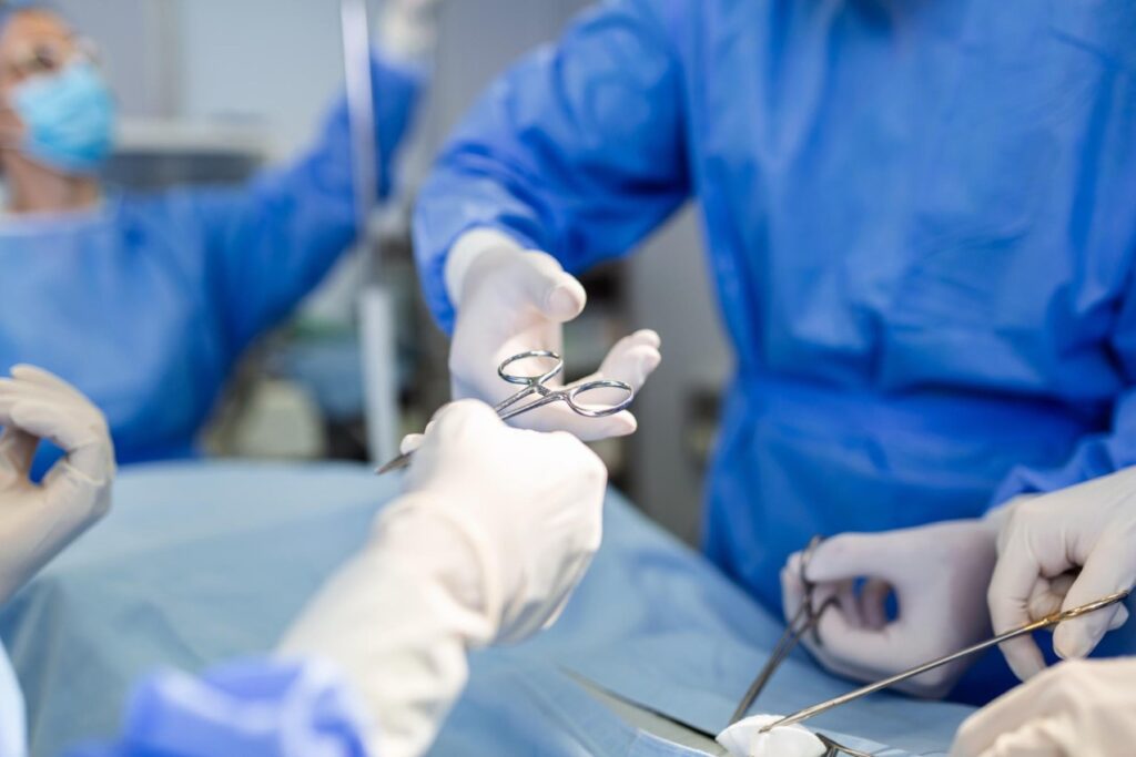 Koordynacja złożonych transplantacji to zadanie dla doświadczonych menadżerów operacyjnych i liderów zespołów medycznych